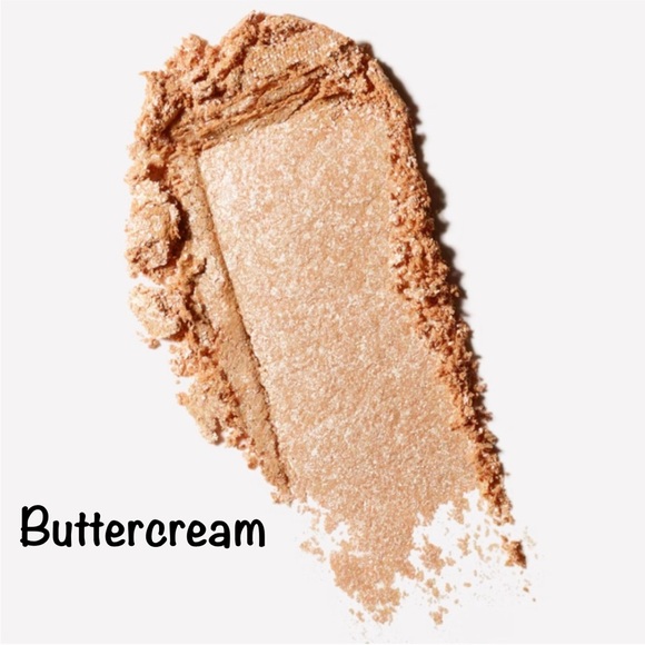 โญ๏ธ KISS OF KLIMT a MAC DAZZLESHADOW EXT SHADOW. **NEW: 50% OFF RETAIL. LMTD Qty! - Picture 2 of 9